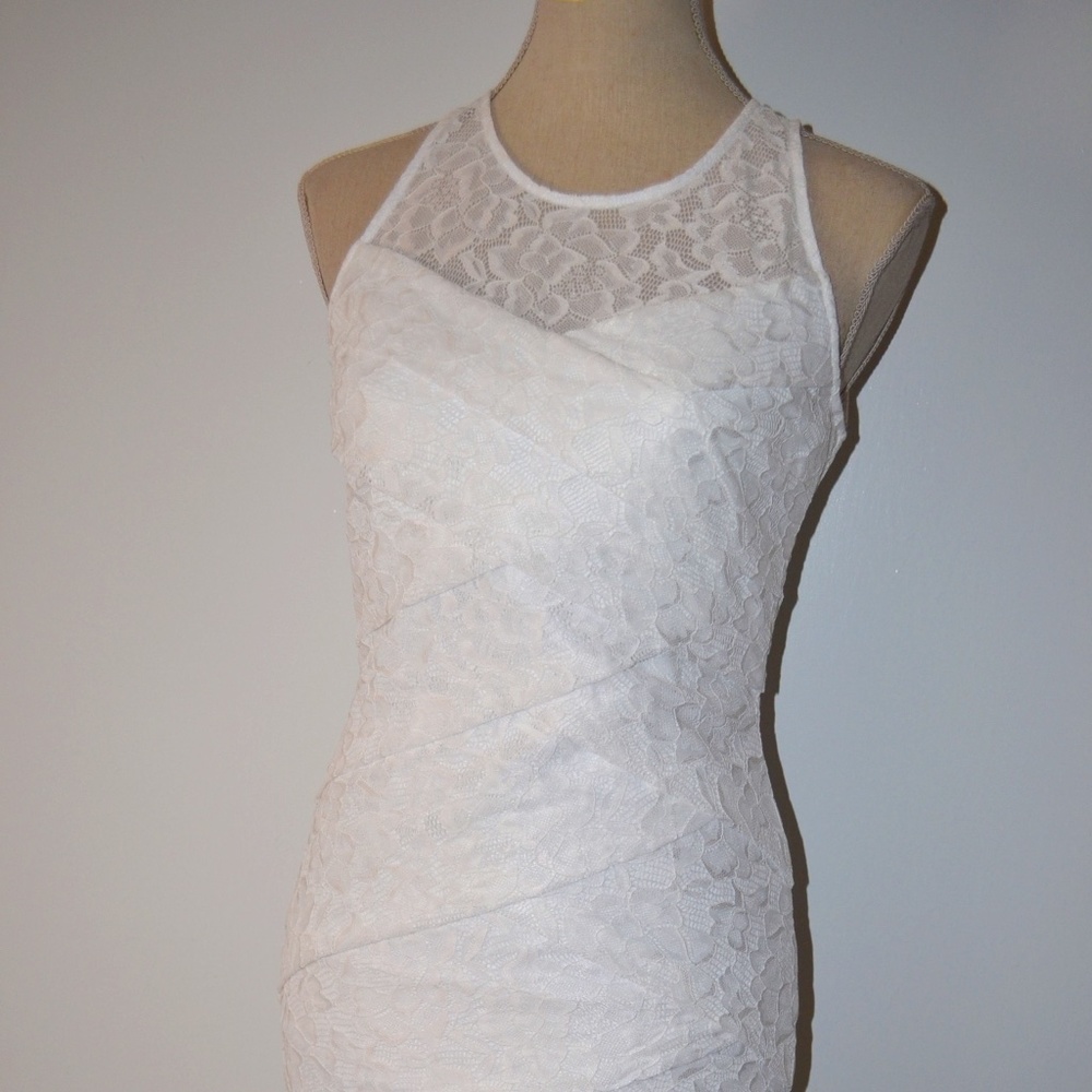 Tiered Lace Instantly Slimming Dress Size 4 (Small